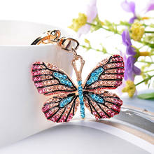Llavero con adorno de mariposa para mujer y niña, llaveros con purpurina y diamantes de imitación, accesorios para bolsos, colgante de coche artesanal de aleación 2024 - compra barato