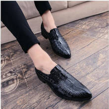 Hot Salepattern Male Slip-On Driving Shoes Pointed toe Soft Comfortable Designer Loafers Moccasins for men 559 2024 - buy cheap