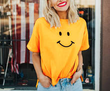 Camiseta Unisex con cara feliz, Ropa amarilla Hipster informal, camiseta de estilo Grunge, Vintage, cara feliz, estética Vintage 2024 - compra barato
