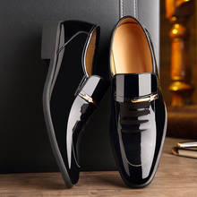 Man 2019 Business Male Shoe Fashion Men Wedding Dress Formal Shoes Leather Luxury Men Office Sapato Social Masculino Party Shoes 2024 - buy cheap