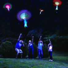 Libélula de bambu com luz, tiro, foguete voador com pára-quedas, céu, brinquedo noturno ao ar livre para crianças, com estilingue led 2024 - compre barato