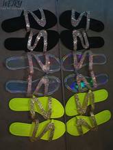 Em 2020 novo verão feminino chinelos de cristal glitter bling plana feminino doce cor flip flops ao ar livre senhoras slides sapatos de praia 2024 - compre barato