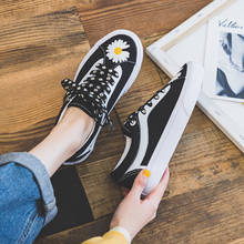 Spring Summer 2020 New Black Low-Top Lovers Canvas Shoes Women's All-match Sneakers Student Daisy Fashion Shoes Boy Casual Shoes 2024 - buy cheap