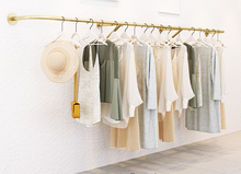 Вешалка для одежды на стену магазина одежды, витрина, специальная вешалка для одежды для магазина женской одежды, детская одежда 2024 - купить недорого