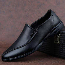 Zapatos de piel auténtica sin cordones para hombre, calzado informal para exteriores, Vintage, transpirable, clásico 2024 - compra barato