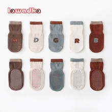 Lawadka-Calcetines antideslizantes para recién nacidos, medias de algodón con letras, para primavera y otoño, de 0 a 5 años, 5 par/lote 2024 - compra barato