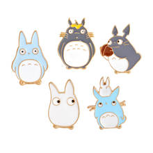 Pin esmaltado de Totoro para niños, broche de dibujos animados de animales, Chinchillas, bolsa de Camisa vaquera, regalo de joyería Kawaii, 5 estilos 2024 - compra barato