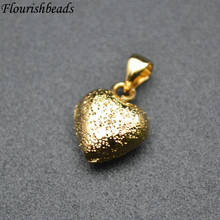 Pingente em formato de coração dourado níquel, pingente metálico cobre bonito se encaixa colar feminino fazendo joias 30 peças por lote 2024 - compre barato