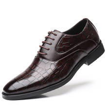 Туфли мужские кожаные со змеиным принтом, классические, на шнуровке, заостренный носок, классическая офисная обувь, бордовые, синие 2024 - купить недорого