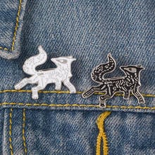 Exquisite Vintage Animal Brooch wholesale black and white Fire Fox Snake Kendo Deer Enamel Pin Backpack Badge Free Delivery 2024 - buy cheap