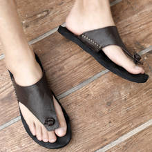 Sandálias masculinas de couro, chinelos de couro, design leve, para o verão, casual e praia, 2020 2024 - compre barato