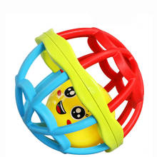 Цветной развивающий мягкий резиновый мяч для рук, мобиль для детской кроватки, игрушки-колокольчики для новорожденных 0-12 месяцев WJ601 2024 - купить недорого