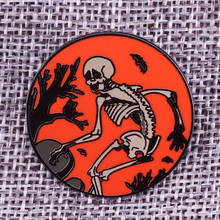 Pin de esmalte del día de Deadth de México, broche de fiesta familiar de Halloween, alfileres de insignia para decoración de disfraces DIY 2024 - compra barato