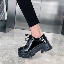 YMECHIC-zapatos de plataforma plana para mujer, zapatillas de charol con cordones, color blanco y negro, Oxford, talla grande, para otoño y primavera 2024 - compra barato
