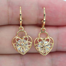 Joyería de moda para mujer, Pendientes colgantes de corazones de amor, Color dorado, Circonia cúbica blanca clara 2024 - compra barato