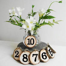 Cartões de mesa pendurados em madeira, suporte para números de mesa decorativo digital para casamentos e festas 2024 - compre barato