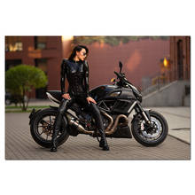 Супермодель и Ducati Diavel, мотоцикл, холст, картина, настенная живопись, рисунок на холсте, настенный плакат для декора для гостиной 2024 - купить недорого