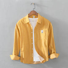 Новая дизайнерская брендовая рубашка с длинным рукавом, мужские желтые рубашки в полоску, модные удобные мужские топы, мужская рубашка 2024 - купить недорого