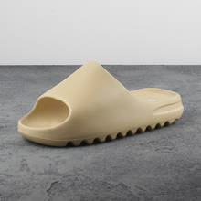 Zapatillas suaves y cómodas para interiores para hombre y mujer, zapatos antideslizantes para el baño y el hogar, Sandalias planas de plataforma EVA, 2021 2024 - compra barato