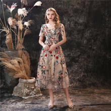 Вечернее платье с V-образным вырезом, иллюзионное кружевное платье длиной ниже колена с короткими рукавами и вышивкой на спине, модное элегантное платье для женщин 2024 - купить недорого