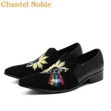 Chentel-mocasines de ante para hombre, zapatos informales con estampado bordado ostentoso, planos a la moda, de cuero, sin cordones, color negro 2024 - compra barato