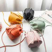 Популярная винтажная Маленькая женская сумка-мешок с бахромой в клетку для роскошных сумок, женские сумки через плечо, дизайнерская сумка-мессенджер для девочек, сумка через плечо 2024 - купить недорого