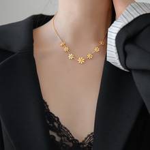 YUN RUO элегантный кулон в виде ромашки ожерелье желтое золото Цвет титановая сталь Ювелирные изделия женщина подарок на день рождения никогда не выцветает гипоаллергенный 2024 - купить недорого