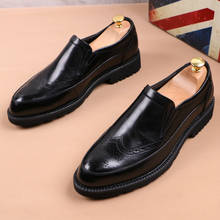 Sapatos masculinos de couro bovino, calçado formal de negócios e escritório, estilo bullock, sem cadarço, para dirigir 2024 - compre barato