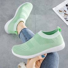 Zapatillas de deporte de malla transpirable para mujer, zapatos vulcanizados de plataforma suave y ligera, talla grande, 2021 2024 - compra barato