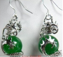 Feminino bonito tibete verde jade dragão brinco 2024 - compre barato