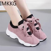 Zapatillas de deporte con cordones vulcanizadas para mujer, zapatos planos informales con plataforma, cómodos para correr, color negro/Blanco/rosa 2024 - compra barato