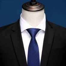 Высококачественные дизайнерские новые модные темно-синие полосатые галстуки 8 см в горошек для мужчин галстук для вечеринки искусственная кожа с подарочной коробкой 2020 2024 - купить недорого