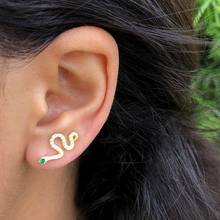 Новое Золотое покрытие животного альпинист уха ювелирные изделия стерлингового серебра 925 змея клип микро-паве ЧР зеленым глазом Потрясающие модные серьги для женщин 2024 - купить недорого