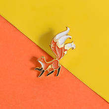 Pin de esmalte de zorro demonio de tres colas, Pin de Anime, broches de zorro rojo de dibujos animados, insignias de solapa, regalos de joyería 2024 - compra barato