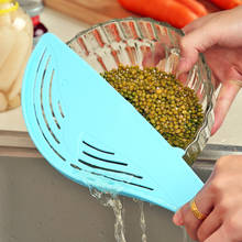 Dispositivo de lavado de arroz en forma de ballena, coladores y coladores de cocina, varios colores, 1 unidad 2024 - compra barato