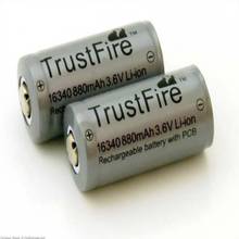 Atacado trustfire protegido 16340 cr123a 880mah 3.6 v li-ion bateria recarregável baterias de lítio com pwb 2024 - compre barato