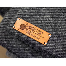 Etiquetas con logotipo de marca de cuero personalizadas, accesorios de costura de ropa hechos a mano, de ganchillo, para sombreros, 55 Uds. 2024 - compra barato