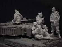 1/35 Scale Unpainted Resin Figure British army crew 4 figures GK figure 2024 - buy cheap