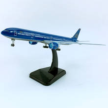 18CM 1/400 Boeing B777-300 model Vietnam AIRLINES static aircraft with base plastic alloy plane collectible kids collection Toys 2024 - buy cheap