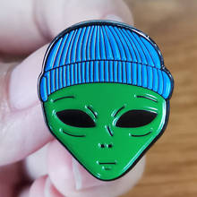 Булавка ET alien 2024 - купить недорого