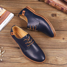 Sapatos masculinos oxford de couro, sapatos casuais para homens da moda, primavera e outono, sapatos baixos de couro envernizado masculinos, venda imperdível 2024 - compre barato