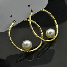 Серьги-кольца женские большие круглые, модные ювелирные украшения с большими индивидуальными элегантными пластиковыми бусинами 2024 - купить недорого