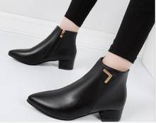 Inverno nova chegada da moda sapatos femininos botas elásticas de couro de patente botas de tornozelo apontadas botas de salto médio sapatos sexy 2024 - compre barato