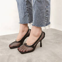 Sandalias de Stilettos para mujer, zapatos de tacón alto con punta cuadrada y cadena de Metal, de malla hueca, Sexy, novedad de Verano de 2020 2024 - compra barato