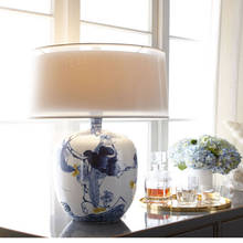 Lámpara de mesita de noche de estilo chino, sencilla, pintada a mano, de porcelana azul y blanca, para decoración de sala de estar, nueva 2024 - compra barato