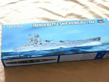 Trompeter 05751 1/700 escala francesa em batalha, richelieu 1946 modelo warship 2024 - compre barato
