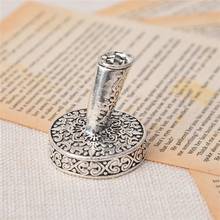 1PC Vintage Feather Pen Stand Carve Patterns Designed Metal European Style Round Pen Holder School Office Supplies Teacher Gifts 2024 - buy cheap