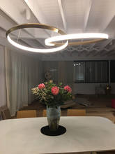 Lámpara de araña posmoderna para restaurante, lámpara de mesa simple para bar, diseñador, tienda de ropa creativa, luz de anillo para escritorio delantero de hotel 2024 - compra barato