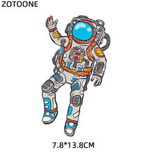 Термоклейкие нашивки ZOTOONE для детей, модная одежда «сделай сам», аппликация для футболок, Термотрансферная виниловая мультяшная нашивка с астронавтом, наклейки G 2024 - купить недорого