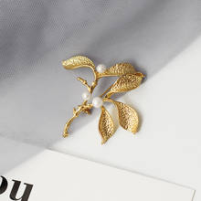 BALANBIU Texture Leaves Branch Brooch For Women Unique Acrylic Pearl Fruit Gold Color Sweater Coat Pin Fashion Jewelry Wholesale 2024 - buy cheap